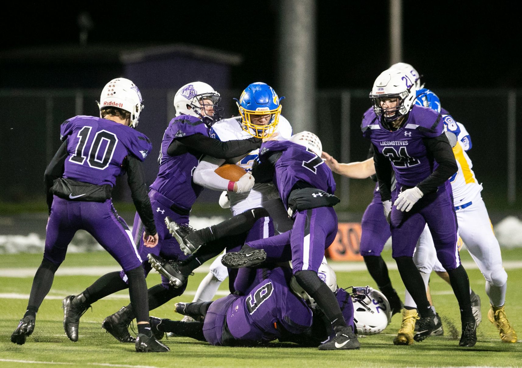 Laurel Locomotives host Lewistown